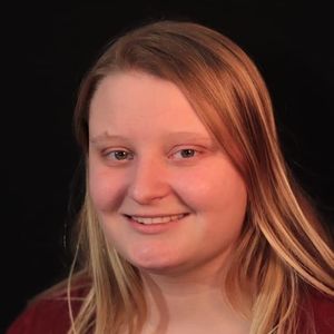 Meet your Posher, Chloe